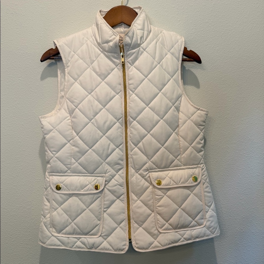 Womans St. John’s Bay vest. Size medium.